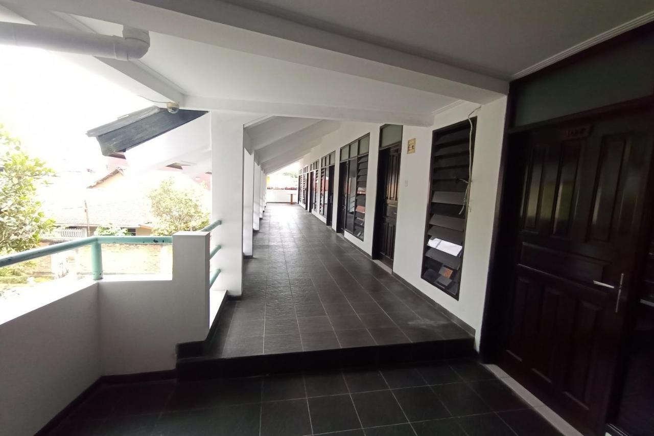 Oyo 92324 Hotel Sinar Rejeki Sukabumi Eksteriør bilde