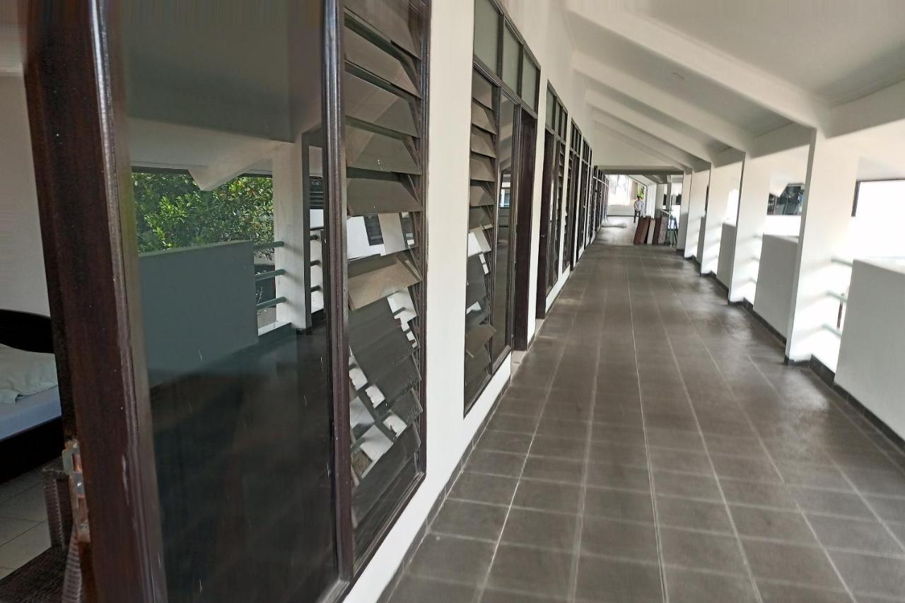 Oyo 92324 Hotel Sinar Rejeki Sukabumi Eksteriør bilde