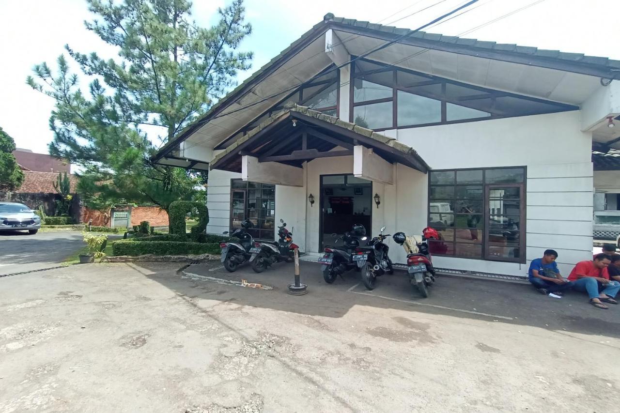 Oyo 92324 Hotel Sinar Rejeki Sukabumi Eksteriør bilde