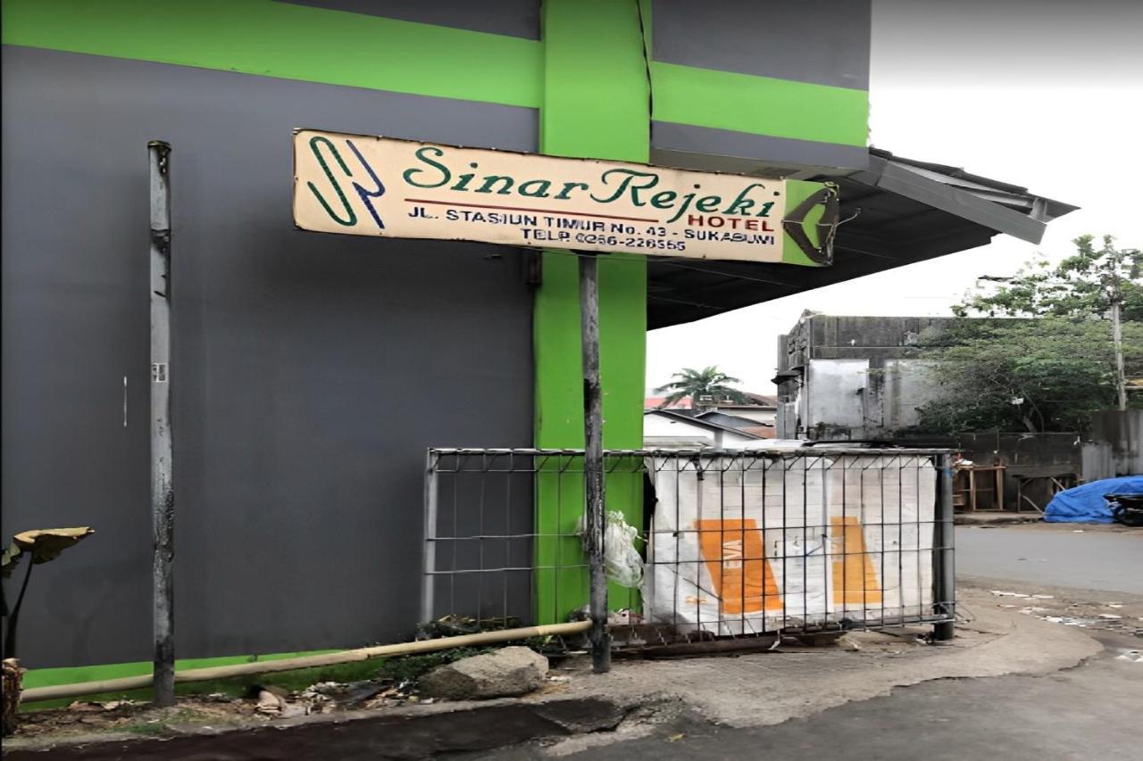 Oyo 92324 Hotel Sinar Rejeki Sukabumi Eksteriør bilde