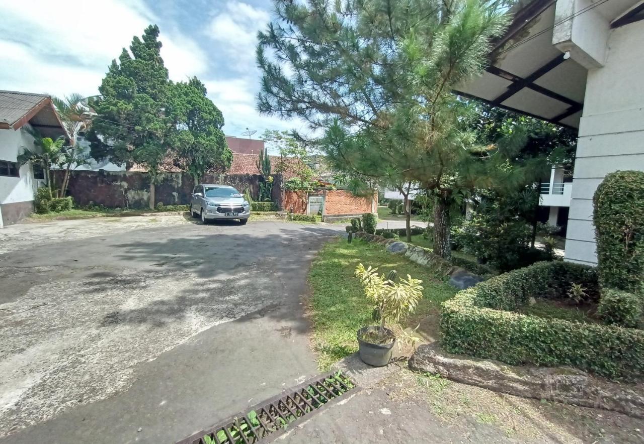 Oyo 92324 Hotel Sinar Rejeki Sukabumi Eksteriør bilde