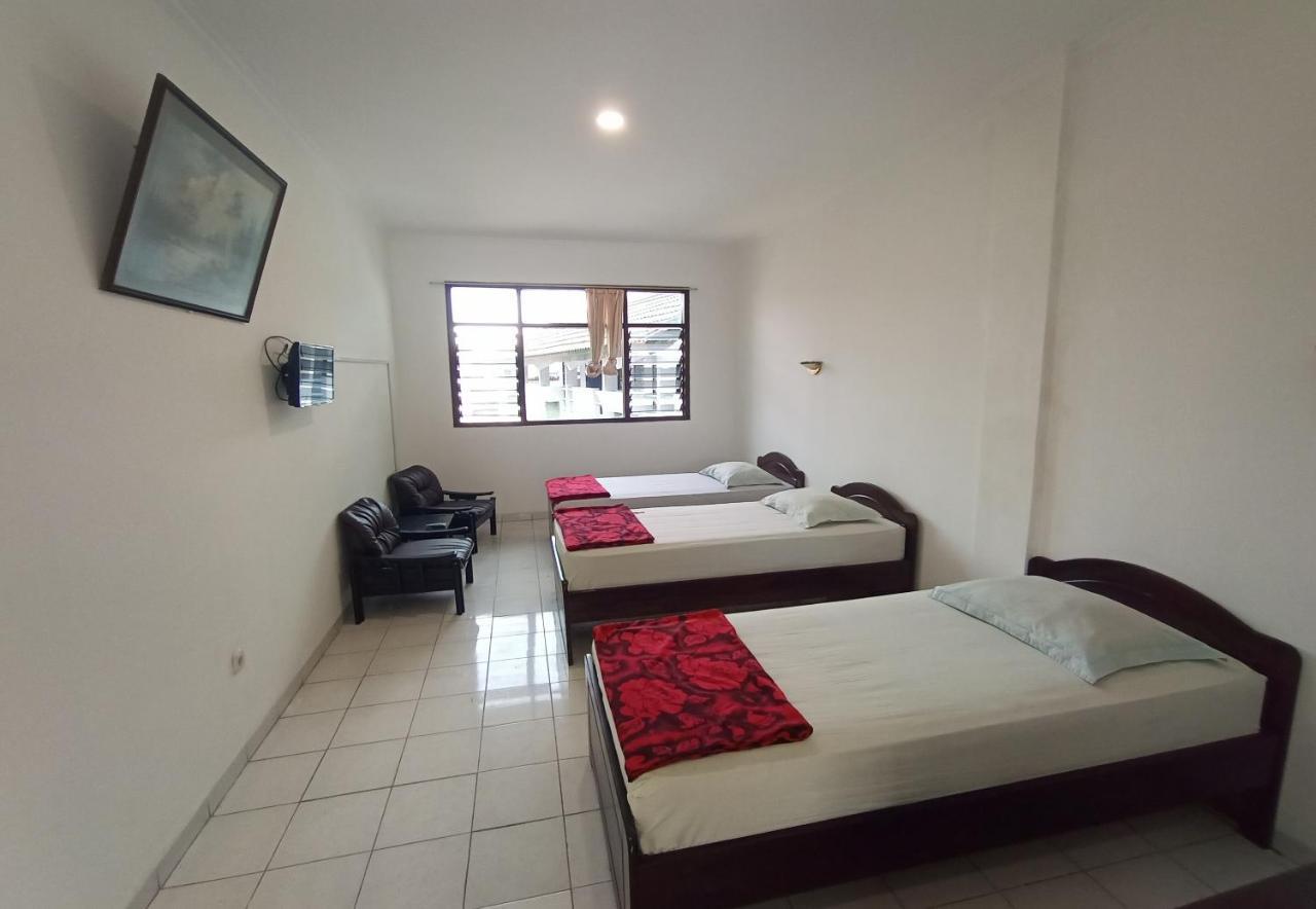 Oyo 92324 Hotel Sinar Rejeki Sukabumi Eksteriør bilde