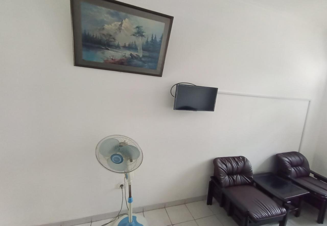 Oyo 92324 Hotel Sinar Rejeki Sukabumi Eksteriør bilde